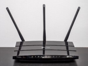 Jenis Jenis Perangkat Jaringan Komputer Yang Perlu Di Ketahui | Course-Net router