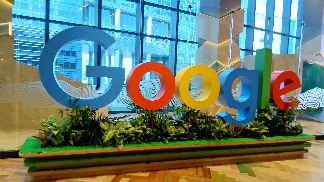 Ini Dia Perusahaan Yang Paling Banyak Cari Profesi Data Science | Course-Net google