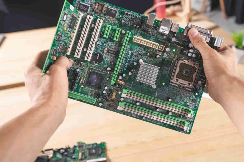 motherboard adalah